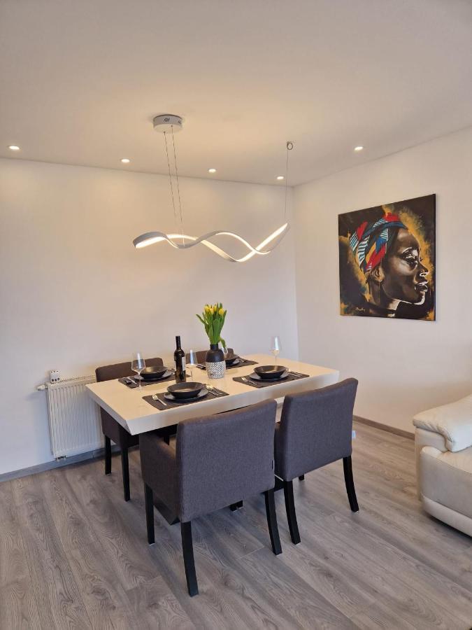 Apartment Illaria Rijeka Exteriör bild